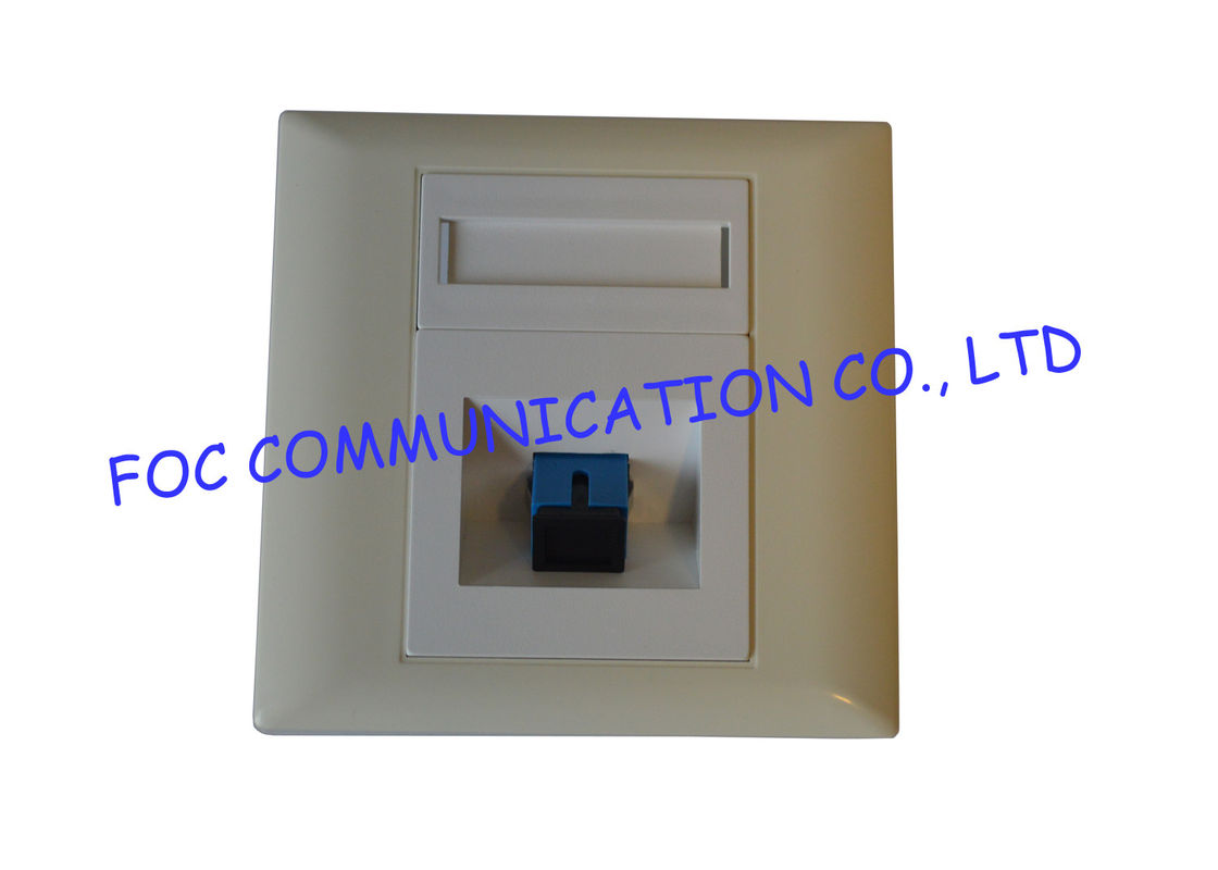Beyaz / Fildişi ABS / PC Plastik 1 Portlu SC Duvar Plakalı Çıkışı 86 mm X 86 mm
